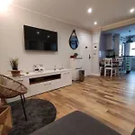 Arte Y Descanso. Ubicado Al Lado Del Puerto Deportivo, En Pleno Casco Historico-artistico De Cimadevilla Y Entre Dos Principales Playas De Gijon. Apartment Gijón