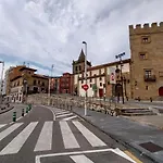 Apartment Arte Y Descanso: Historic Cimadevilla Near Marina And Beaches Gijon